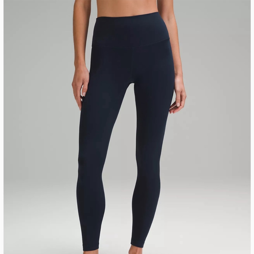 Lululemon True Navy High-Rise Align Leggings 28” size 4